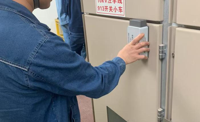 局放在线监测系统厂家哪家好？深度解析与选型指南