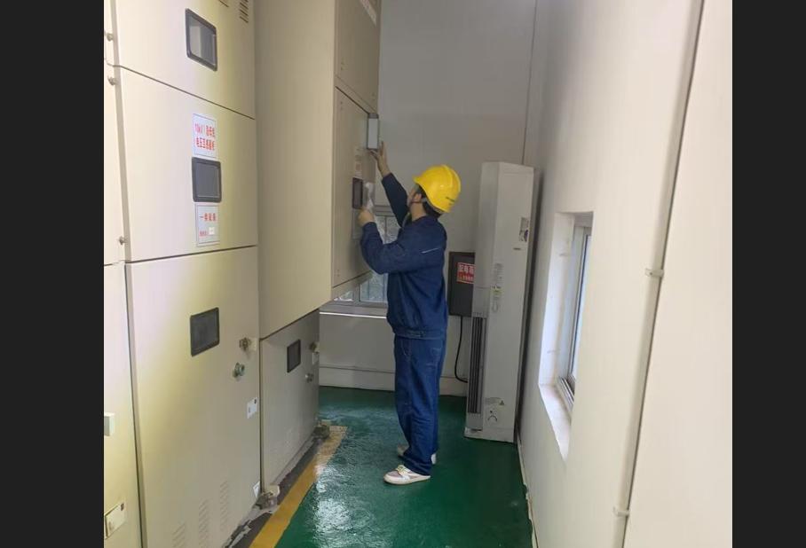 局放在线监测系统对高压电力设备实时监测